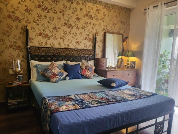 Bed Runner & Cushion Set