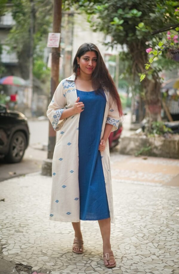 Handwoven Jamdani Shrug and A Line Sleeveless Inner Ensemble