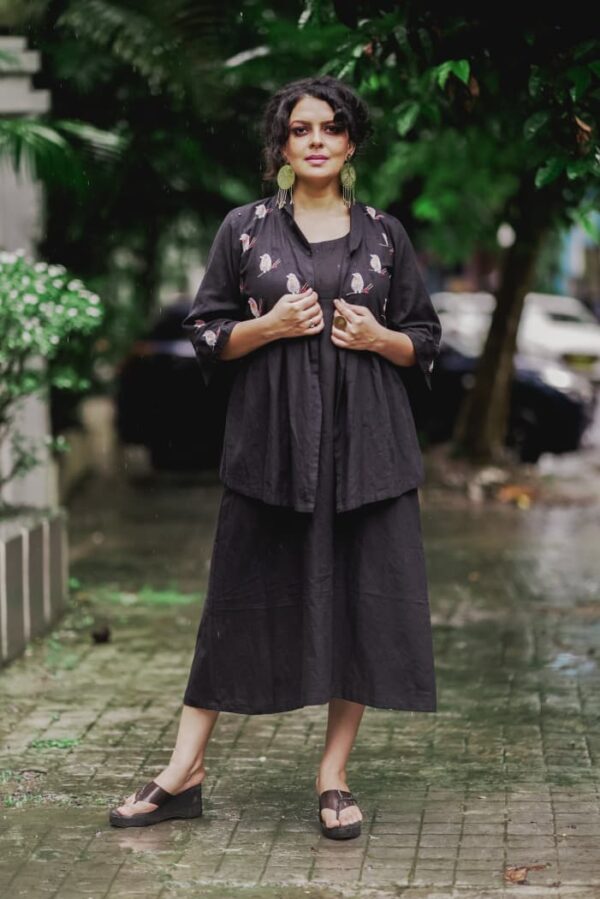 Bird Hand Embroidery Flared Shrug with A Line Sleeveless Inner